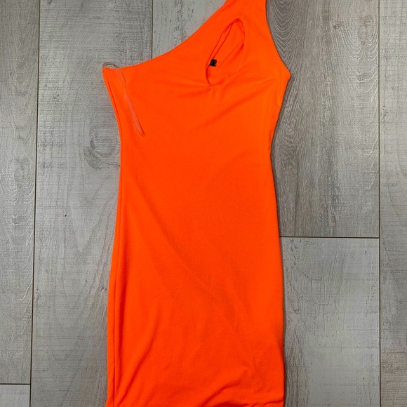 One Shoulder Neon Orange Bodycon Dress - Picture 1 of 2